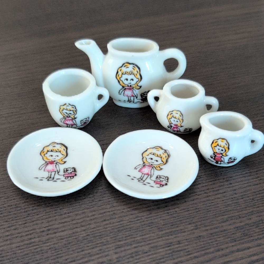 Vintage Hand Painted Made In Japan Ceramic Children's Tea Set